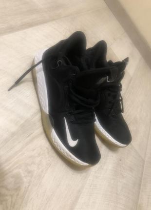 Кросівки nike