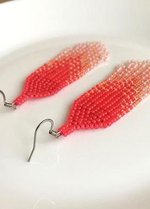 Рожеві сережки базрома з бісеру