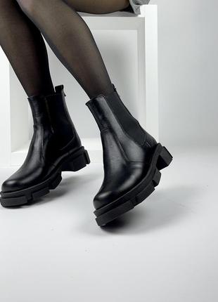 Чорні черевики із натуральної шкіри5 фото