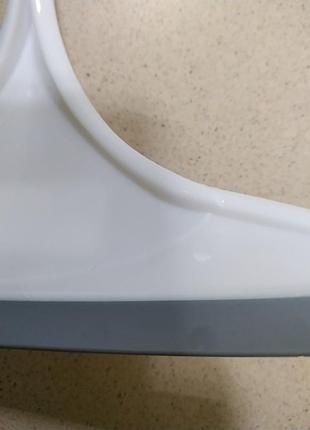 Скребок для стекла автомобиля