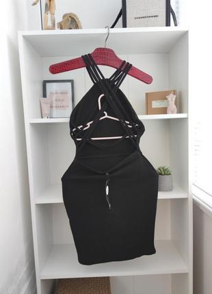 Плаття платье сукня міні міні чорне відкрита спинка стильне бренд boohoo6 фото