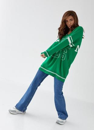 Удлиненный женский пуловер оверсайз с надписью - зеленый цвет, l (есть размеры)8 фото