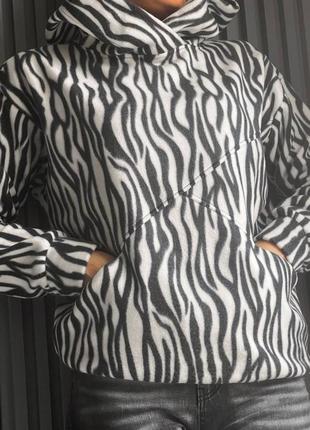 Женский теплый худи флисовое оверсайз черное белое черно-белое зебра с капюшоном4 фото