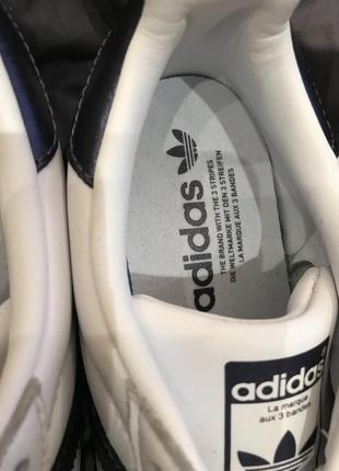 Кросівки adidas стан нових оригінал2 фото