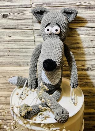 Игрушка ручной работы волк, волк из плюша,  вязаные игрушки