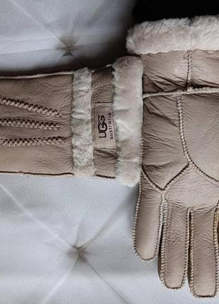 Перчатки женские кожаные зимние утепленные на меху из овчины. теплые перчатки ugg из натуральной кожи (беж)4 фото