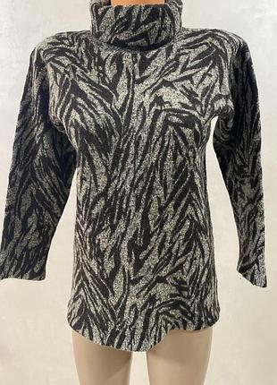 Тепла кофта гольф ,є шерсть