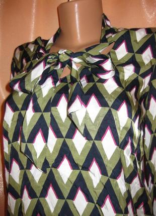 Класична строга ділова блузка з довгим рукавом з поясом для банта чи галстука на шиї 34 fifth house4 фото