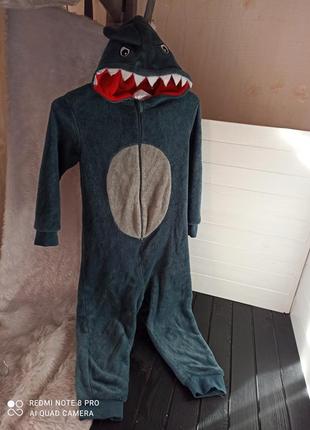 Теплый махровый кигуруми пижама комбинезон акуленок 5-6 лет