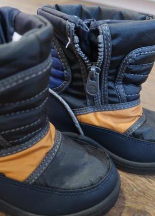 Теплі зимові чоботи