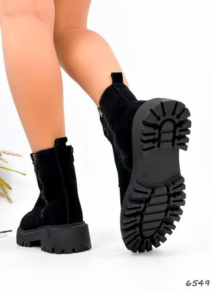 Черные натуральные замшевые зимние ботинки на шнурках шнуровке толстой подошве с двумя молниями зима замша4 фото