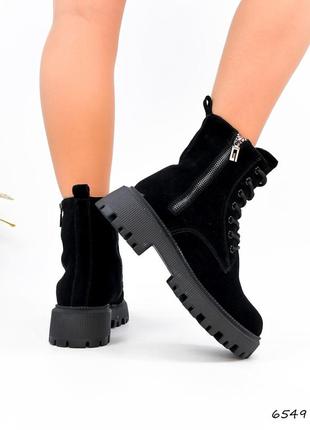 Черные натуральные замшевые зимние ботинки на шнурках шнуровке толстой подошве с двумя молниями зима замша10 фото