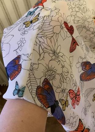 Нежная блуза в бабочки3 фото