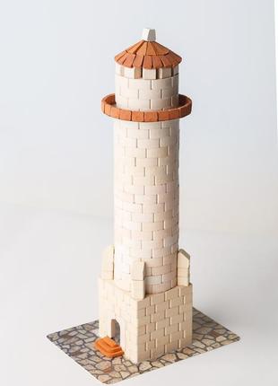 Керамічний конструктор із міні-цеглинок маяк