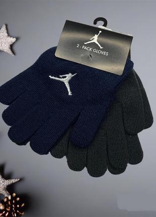 Рукавички 2 пари jordan 4/6 років