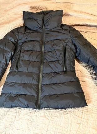 Женская короткая куртка на искусственном пуху