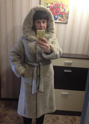 Шуба з мутону.