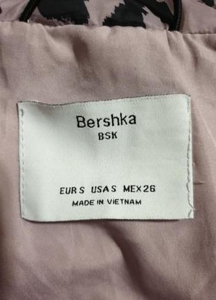 Моднячая брендовая куртка bershka7 фото