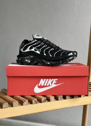 Чоловічі кросівки nike vapormax tn. колір чорний1 фото