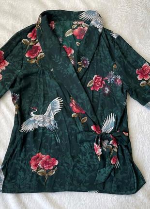 Стильна блуза на запах zara з принтом р. s-m блузка с запахом кимоно3 фото