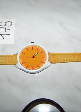 Распродажа часы оранжевые наручные на тонком ремешке под джинс3 фото