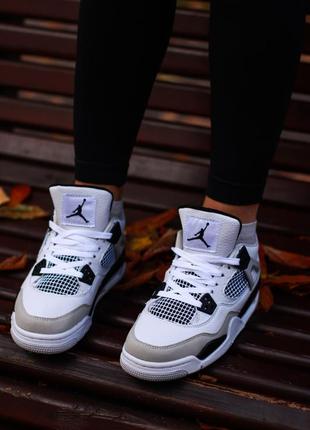 Жіночі кросівки jordan retro 4  женские кроссовки джордан3 фото