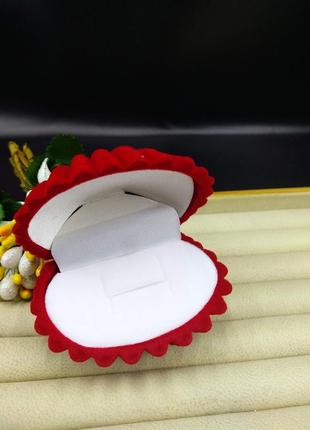 Ювелирная подарочная упаковка футляр коробочка для кольца сережек красная ракушка бархатный3 фото