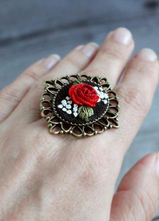Червоний чорний перстень у стилі ретро вінтаж троянди овальний крупний перстень1 фото