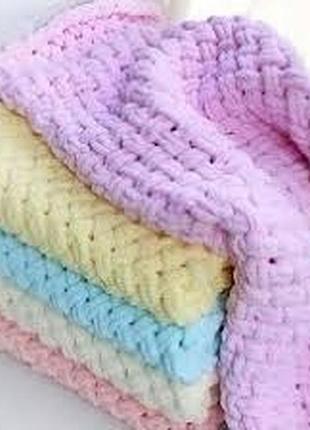 М'ягенький плед ручної роботи