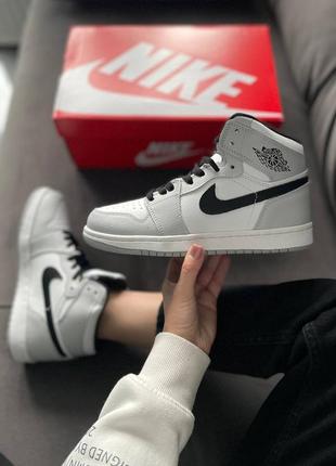 Женские зимние кроссовки с мехом найк nike air jordan 1 retro winter fur7 фото