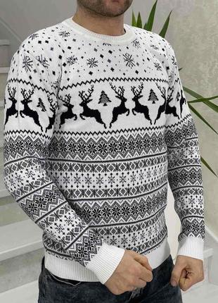 Білий новорічний светр з оленями❄️❄️❄️1 фото