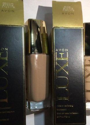 Тональный крем luxe  avon.30 мл1 фото