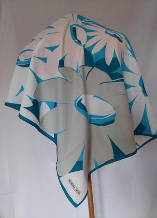 Винтажный платок в бело-серые ромашки norma dori (76 см на 78 см)4 фото