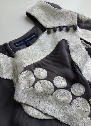 Красивое нарядное платье мини из натуральной ткани декорировано пайетками5 фото