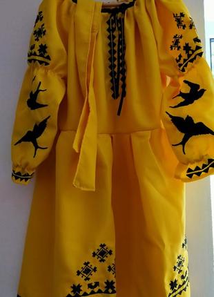 Вышитое платье для девочки