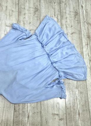 Блуза нежно-голубого цвета с рюшами5 фото