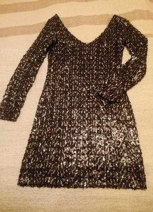 Вечернее нарядное платье в пайетках серебристые и чёрные