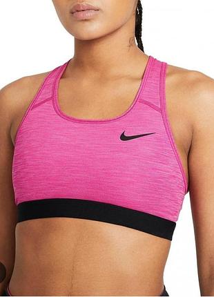 Топ спортивний nike
