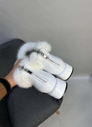 Екслюзивні черевики з італійської шкіри з норкою жіночі білі5 фото