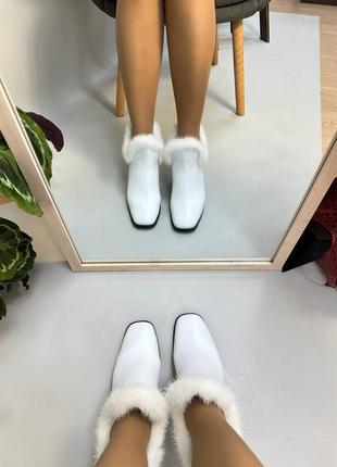 Екслюзивні черевики з італійської шкіри з норкою жіночі білі9 фото