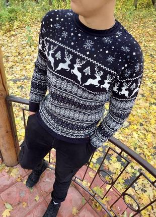 Мужской зимний новогодний свитер