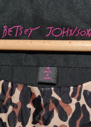 Пуховик жіночий betsey johnson розмір м4 фото