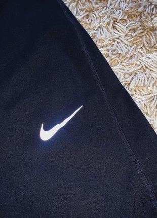 Лосины nike essential tights in black, оригинал4 фото