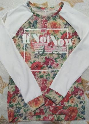 Модная кофточка с люрексовой нитью в розах