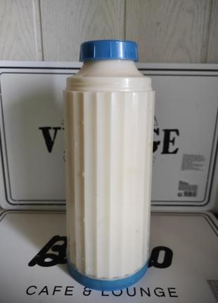 Термос со стеклянной колбой. ссср
объем 0,7л