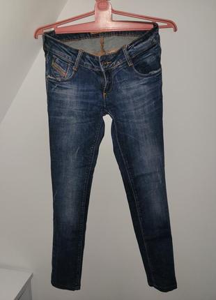 Жіночі джинси1 фото