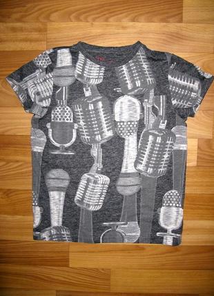 Футболка next на 7 лет