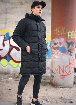 Чоловіча чорна подовжена куртка
