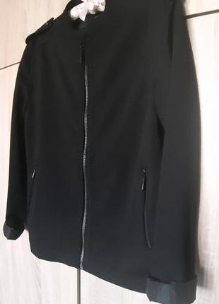 Піджак чорний