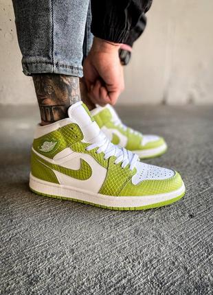 Женские кроссовки nike air jordan 1 mid green white 36-37-38-39-40-415 фото